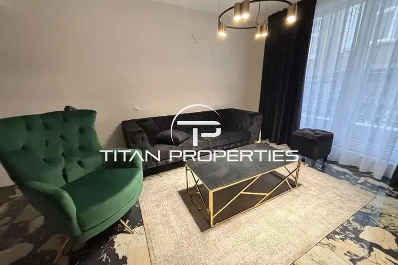 Three-room apartment with terrace in the Center of Burgas