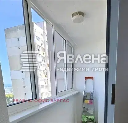 Снимка 4 — Двустаен апартамент с тераса в Изгрев, Бургас