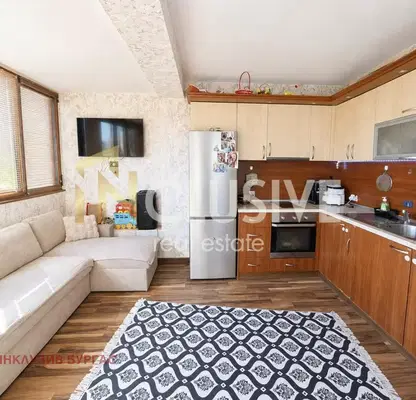 Photo 2 — Two-room apartment with terrace in Izgrev, Burgas with park view