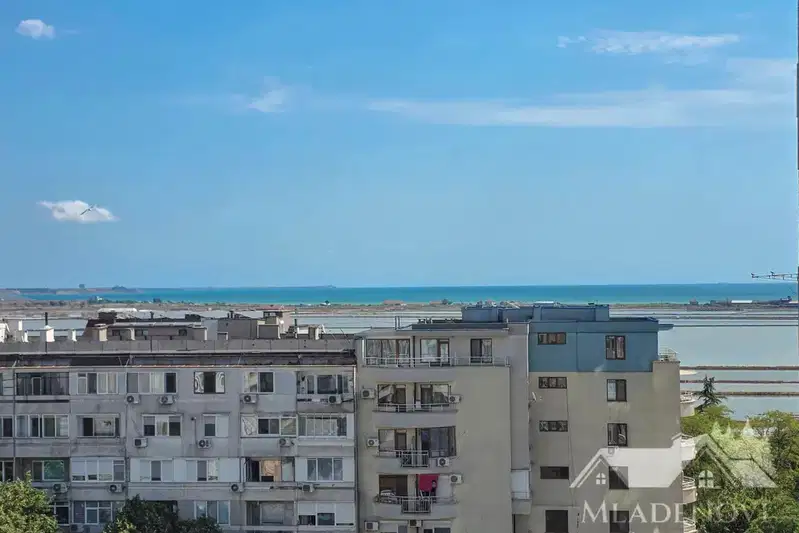 Two-room apartment with sea view in Izgrev, Burgas