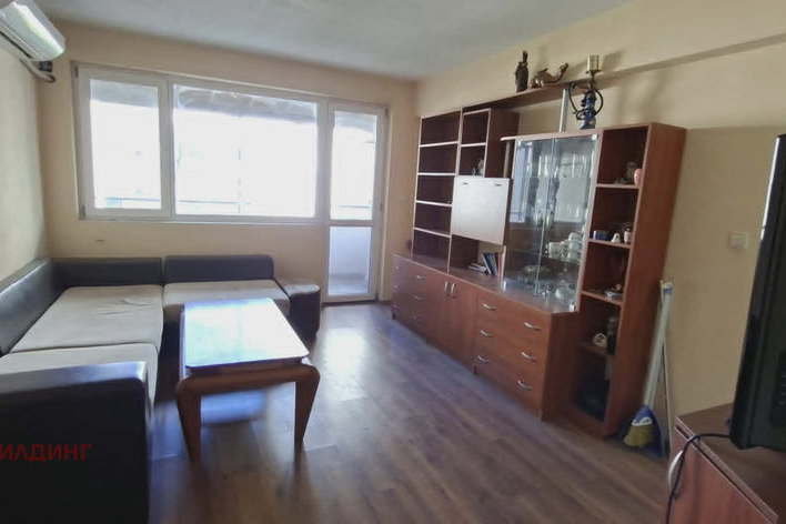 3-bedroom apartment in Burgas, Izgrev