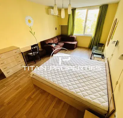 Снимка 5 — Двустаен апартамент с тераса в Лазур, Бургас