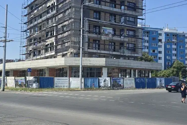 Двустаен апартамент в Меден рудник, Бургас с паркомясто
