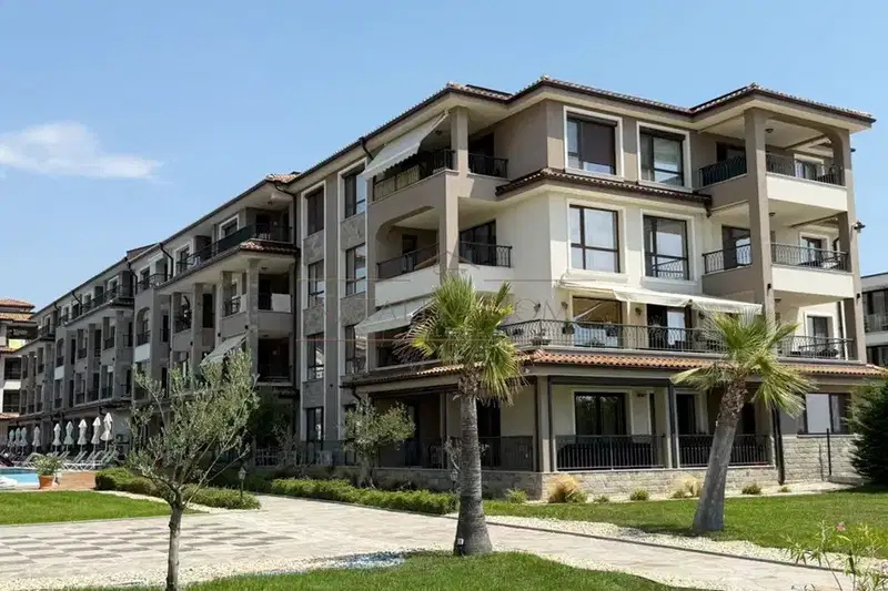 Two-room apartment with terrace and sea view in Sarafovo, Burgas