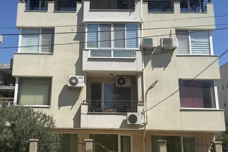 Two-room apartment with potential in Sarafovo, Burgas