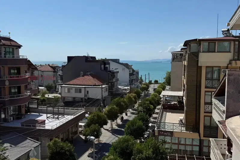 Двустаен апартамент с морска панорама в Сарафово, Бургас