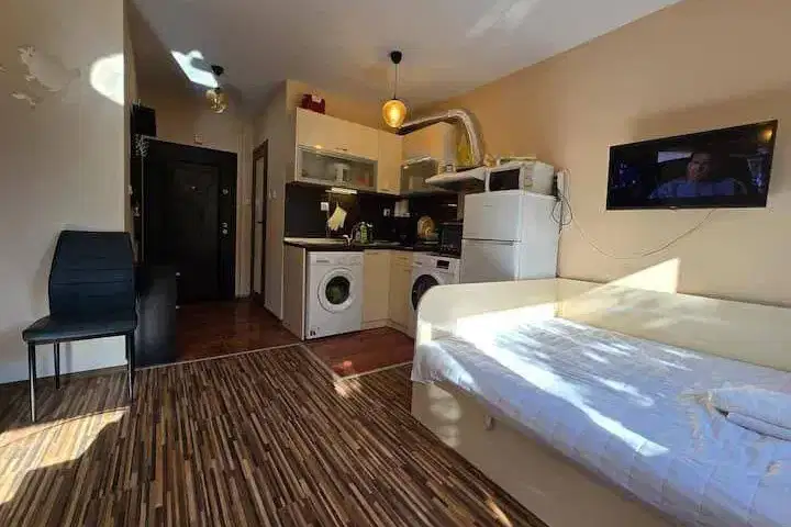One-room apartment in Sarafovo with terrace on first floor