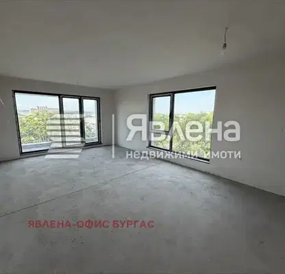 Снимка 2 — Тристаен апартамент с панорамна тераса в Славейков, Бургас