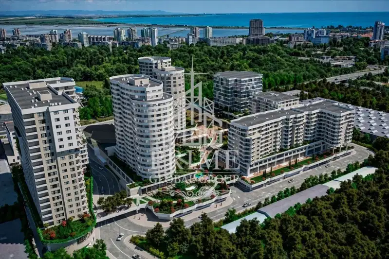 Spacious 3-room apartment with panoramic view in Slaveykov