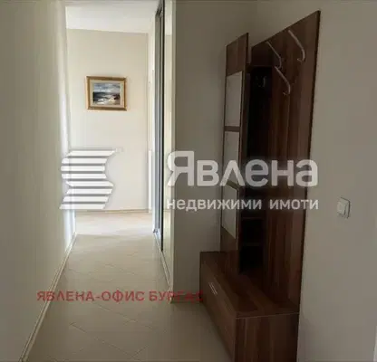 Снимка 5 — Тристаен апартамент в Славейков, Бургас с две тераси