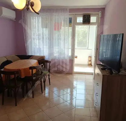 Снимка 2 — Двустаен апартамент с тераса в район Възраждане, Бургас