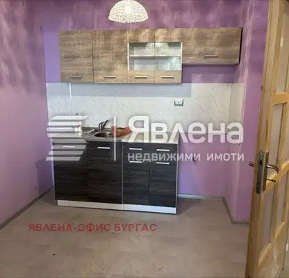 Снимка 3 — Тристаен апартамент с две тераси в Възраждане, Бургас