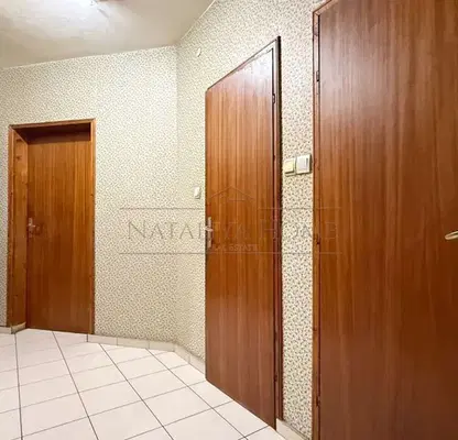 Photo 5 — Spacious 3-room apartment in Vazrazhdane, Burgas with garage