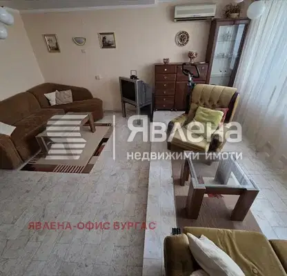 Снимка 4 — 3-стаен апартамент в Възраждане, Бургас с тераса