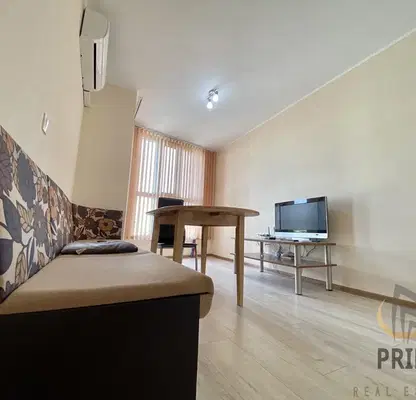 Photo 4 — Two-room apartment in Zornitsa with terrace in gated complex