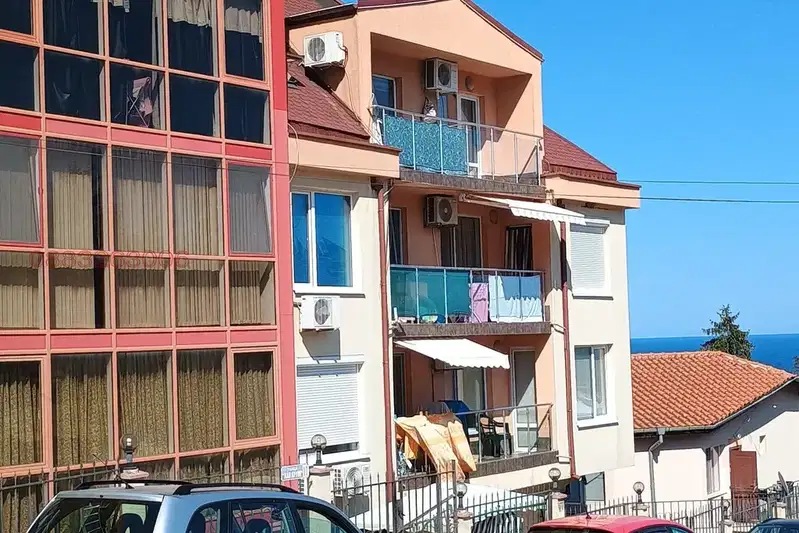 Едностаен апартамент във Варна, Бяла
