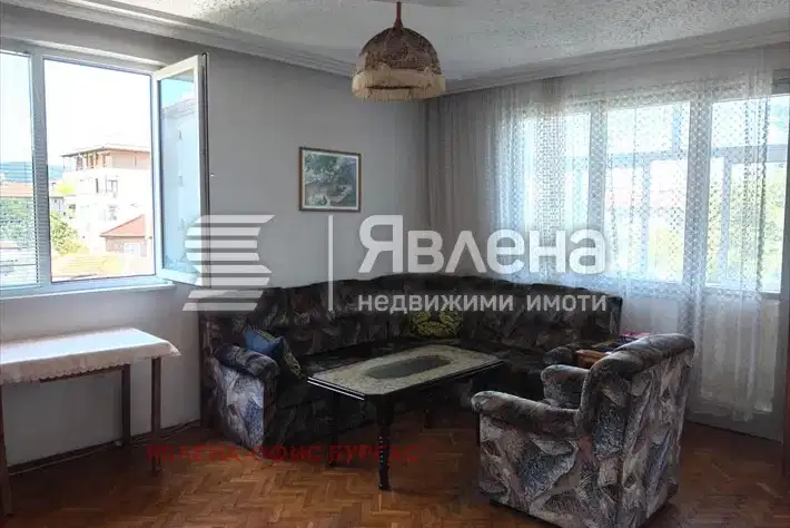 Тристаен апартамент в Бургас, Царево
