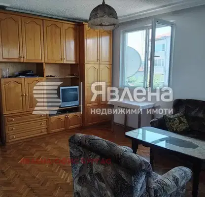 Снимка 2 — Тристаен апартамент в Бургас, Царево