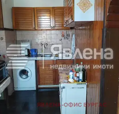 Снимка 4 — Тристаен апартамент в Бургас, Царево