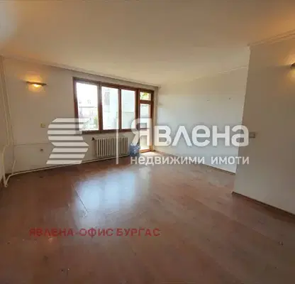 Снимка 5 — Тристаен апартамент в Бургас, Царево