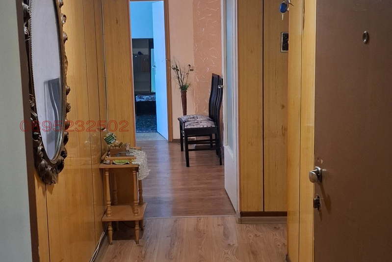 3-bedroom apartment in Dobrich, Balik