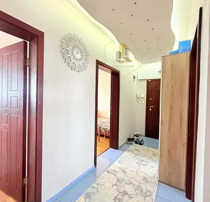 Photo 4 — 3-bedroom apartment in Dobrich, Centyr