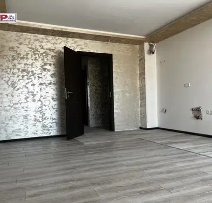 Photo 4 — 3-bedroom apartment in Dobrich, Centyr