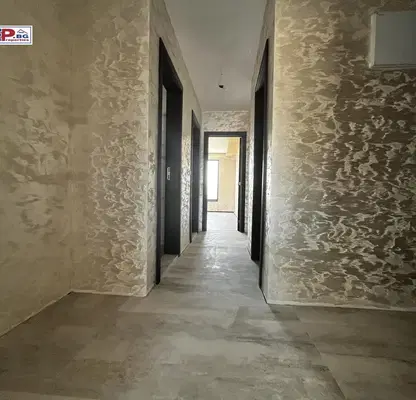 Photo 5 — 3-bedroom apartment in Dobrich, Centyr