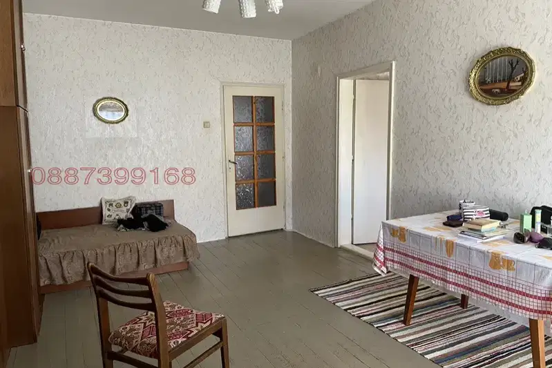 4-bedroom apartment in Dobrich, Centyr