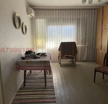 Photo 2 — 4-bedroom apartment in Dobrich, Centyr