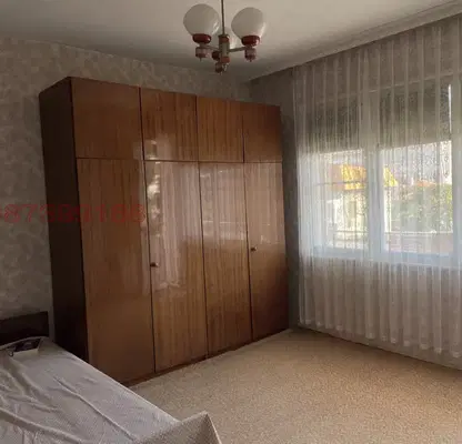 Photo 5 — 4-bedroom apartment in Dobrich, Centyr