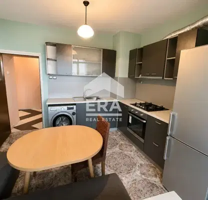 Photo 2 — 3-bedroom apartment in Dobrich, Hristo Botev