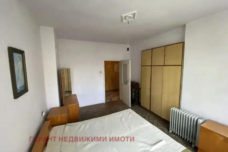 3-bedroom apartment in Gabrovo, Centyr