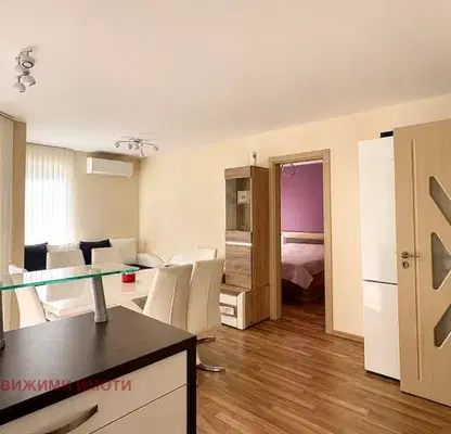 Photo 2 — 3-bedroom apartment in Gabrovo, Trendafil 2