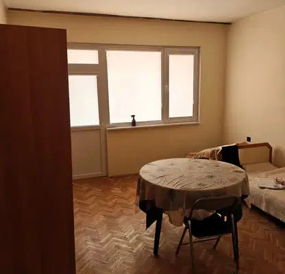 Photo 3 — Three-room apartment in Gorna Oryahovitsa with brick construction