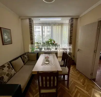 Снимка 3 — Тристаен апартамент с две тераси в Любен Каравелов, Хасково