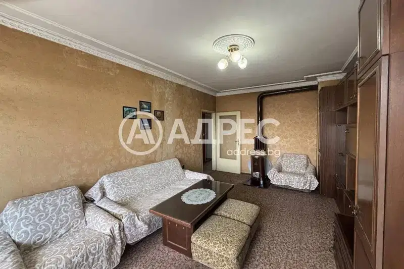 Тристаен апартамент в Хасково, Овчарски