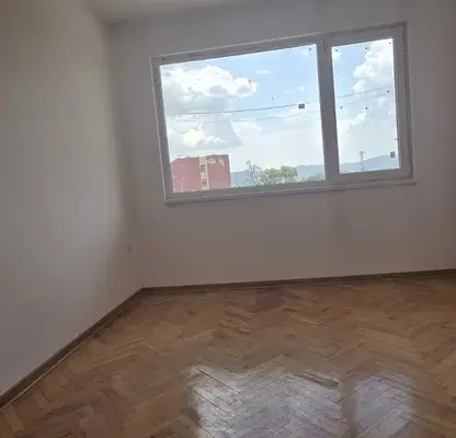 Снимка 3 — Двустаен апартамент в Пловдив, Карлово