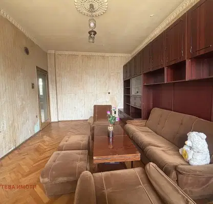 Снимка 2 — Многостаен апартамент 4 стаи в Карлово с тераса
