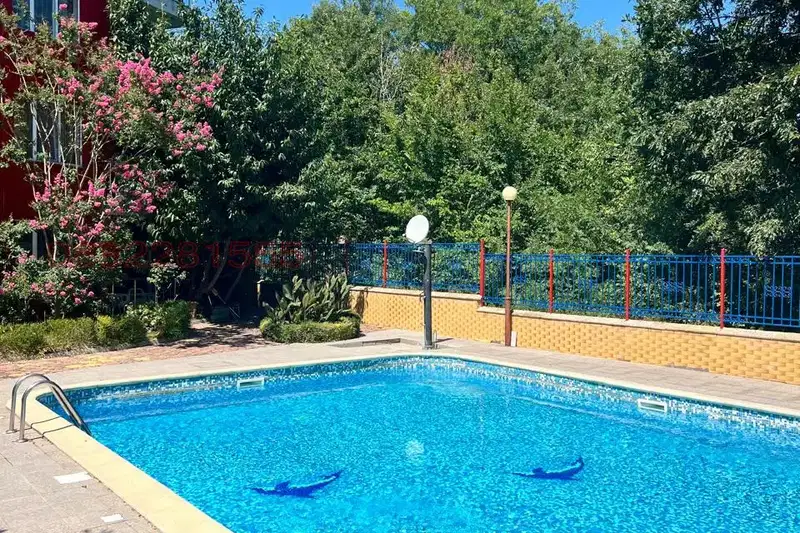 Two-room apartment with sea view in Kiten, first sea line