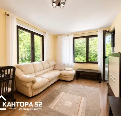 Снимка 2 — Двустаен апартамент в к.к. Чайка с басейн и паркинг