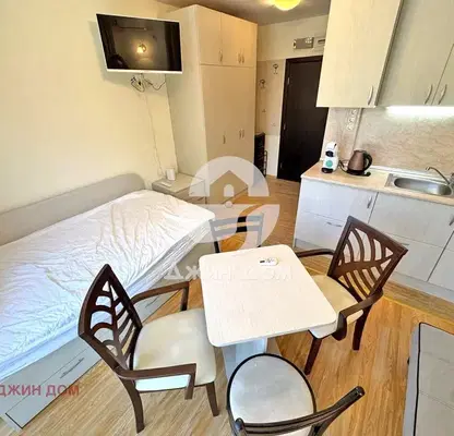 Photo 3 — One-room apartment with pool view in Sunny Beach