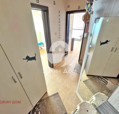 Снимка 5 — Двустаен апартамент с гледка море и планина в Слънчев бряг
