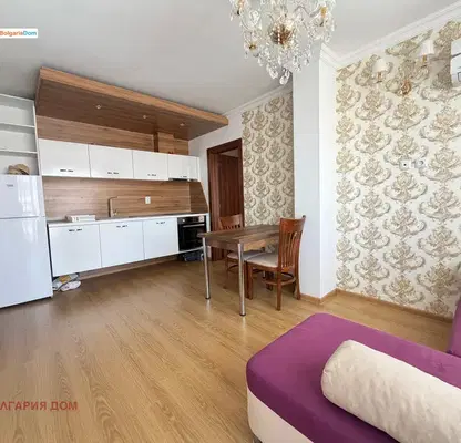 Снимка 3 — Двустаен апартамент с панорамна гледка в Слънчев бряг