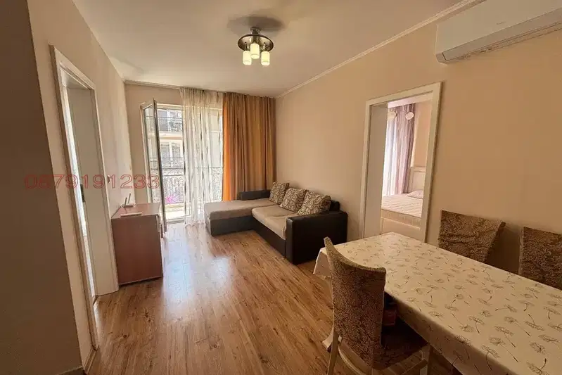 Three-room apartment with balcony in Sunny Beach resort, Chaika