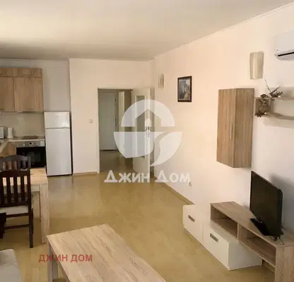 Снимка 2 — Тристаен апартамент с тераса в к.к. Слънчев бряг, Crystal Beach