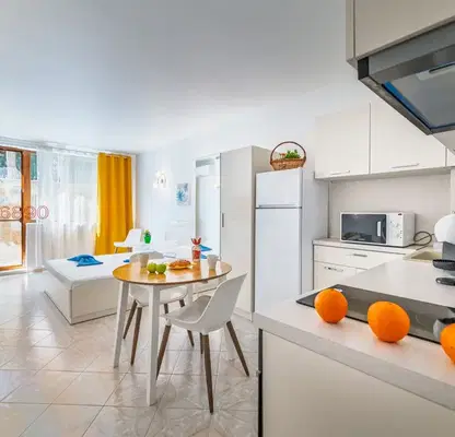 Photo 2 — Studio apartment in Sv. Sv. Konstantin and Elena with parking