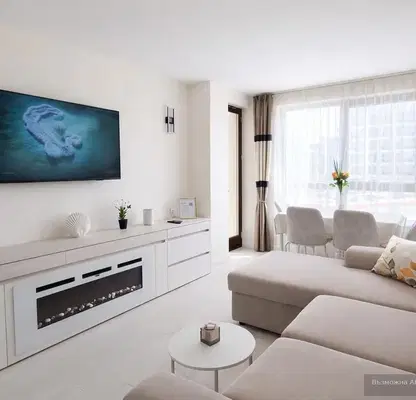Photo 2 — Two-room apartment in Zlatni Pyasatsi resort, Varna, 3rd floor