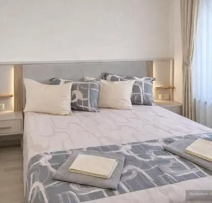 Photo 4 — Two-room apartment in Zlatni Pyasatsi resort, Varna, 3rd floor