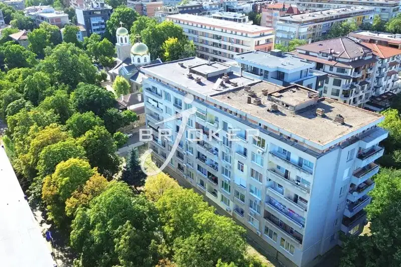 Тристаен апартамент в Кърджали, Център